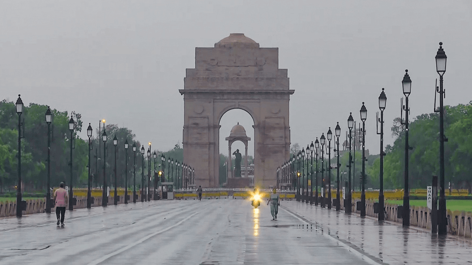 Massive dust storm turns Rajasthan skies dark, weather system heads towards Delhi-NCR