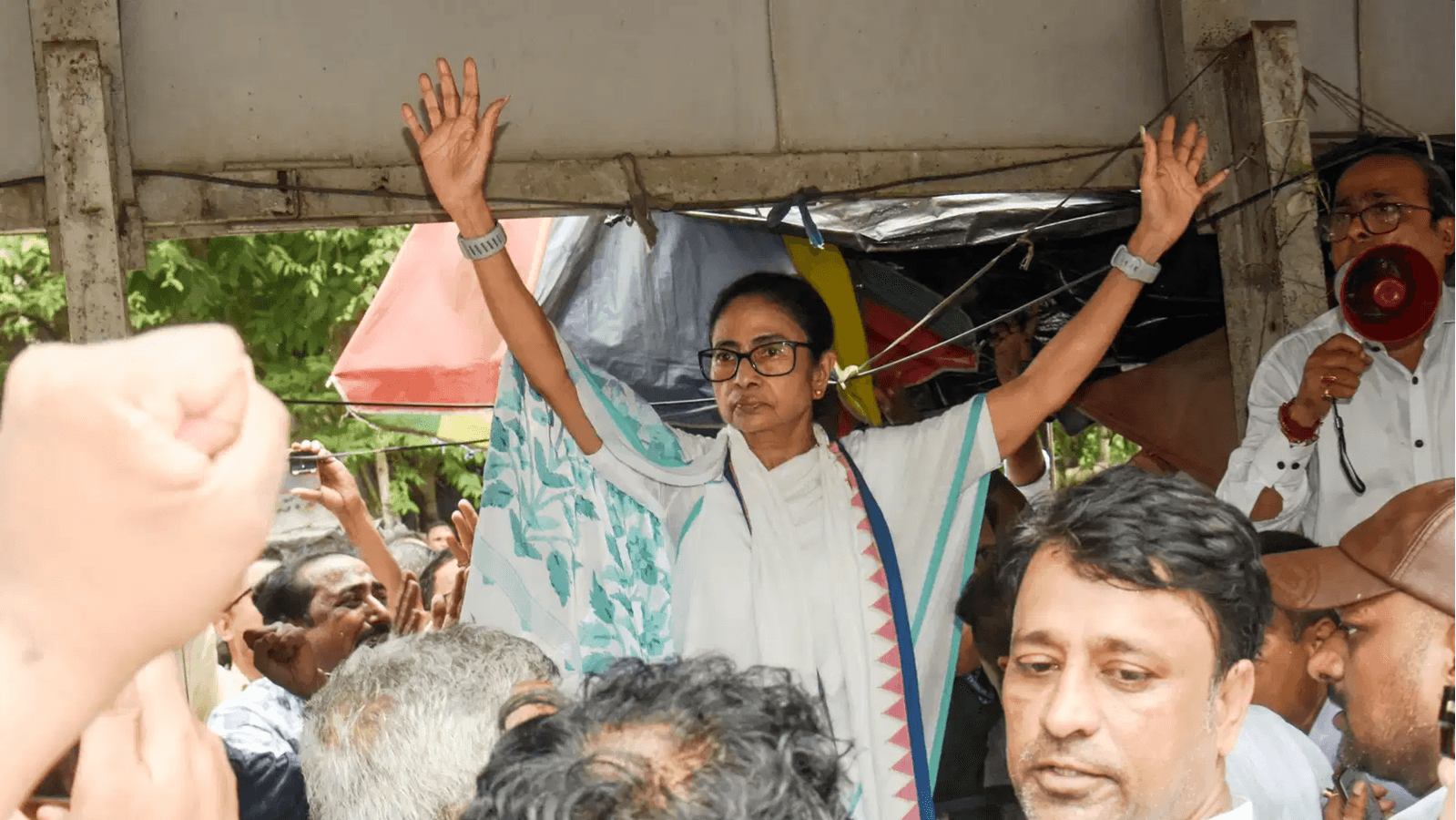 Mamata Banerjee holds protest in Kolkata over post-poll violence