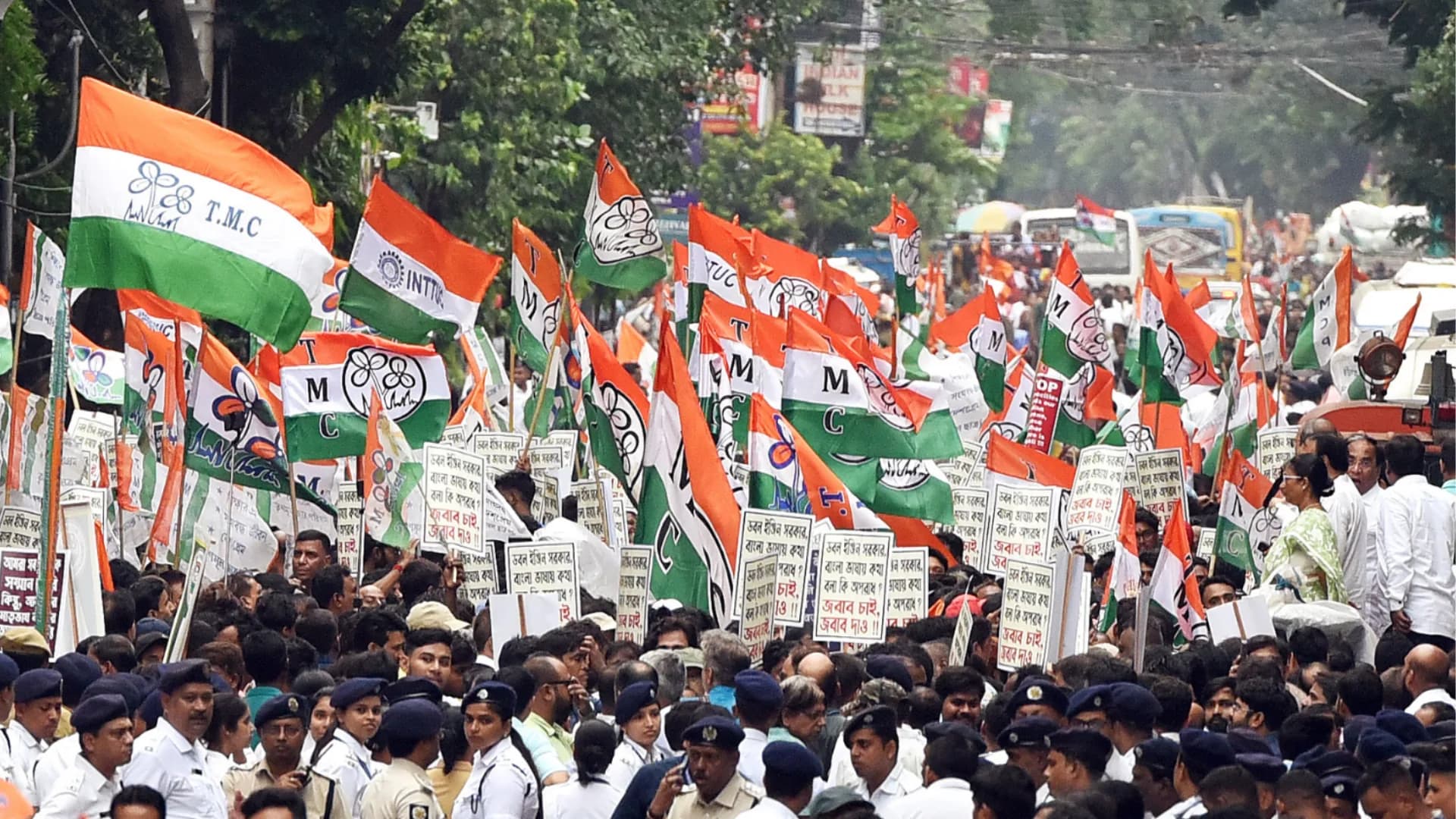 Dankuni municipality TMC board collapses after chairman, vice-chairman resign; ‘chor chor’ slogans erupt 