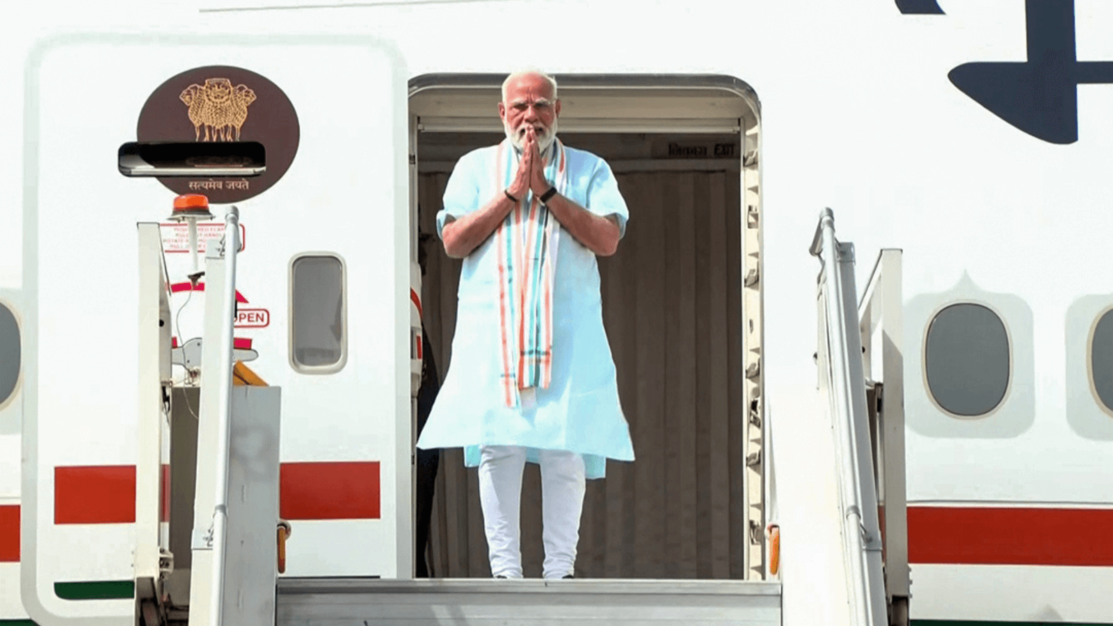 From silk stoles for Meloni to Kesar mangoes for UAE: What PM Narendra Modi gifted leaders across 5 nations