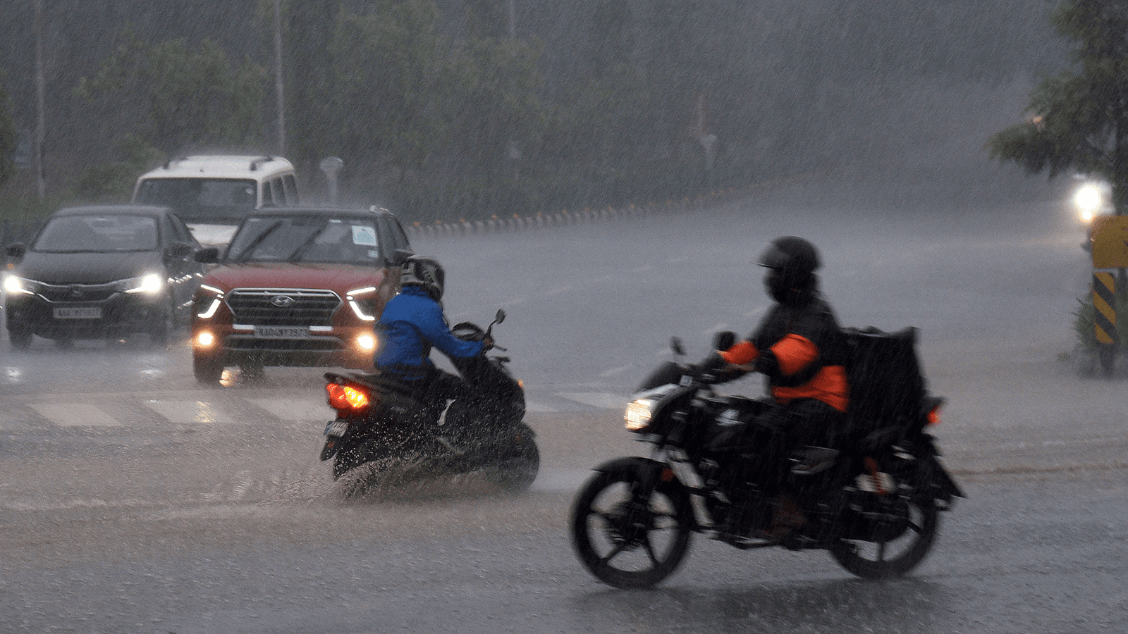 Monsoon set to arrive in Kerala within hours, heavy rain warning issued for multiple states
