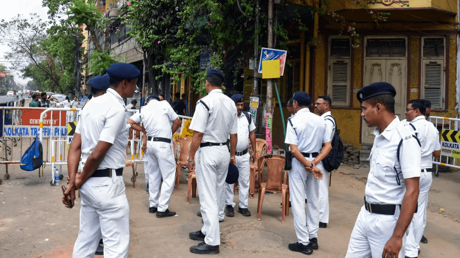 Kolkata Police mandates strict uniform compliance, black leather shoes for all personnel