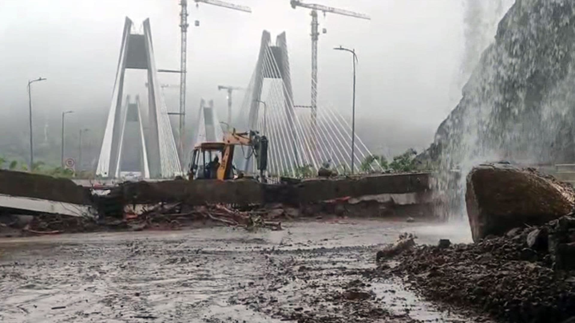 A landslide on the Missing Link section of the Mumbai–Pune Expressway near the Khandala Exit